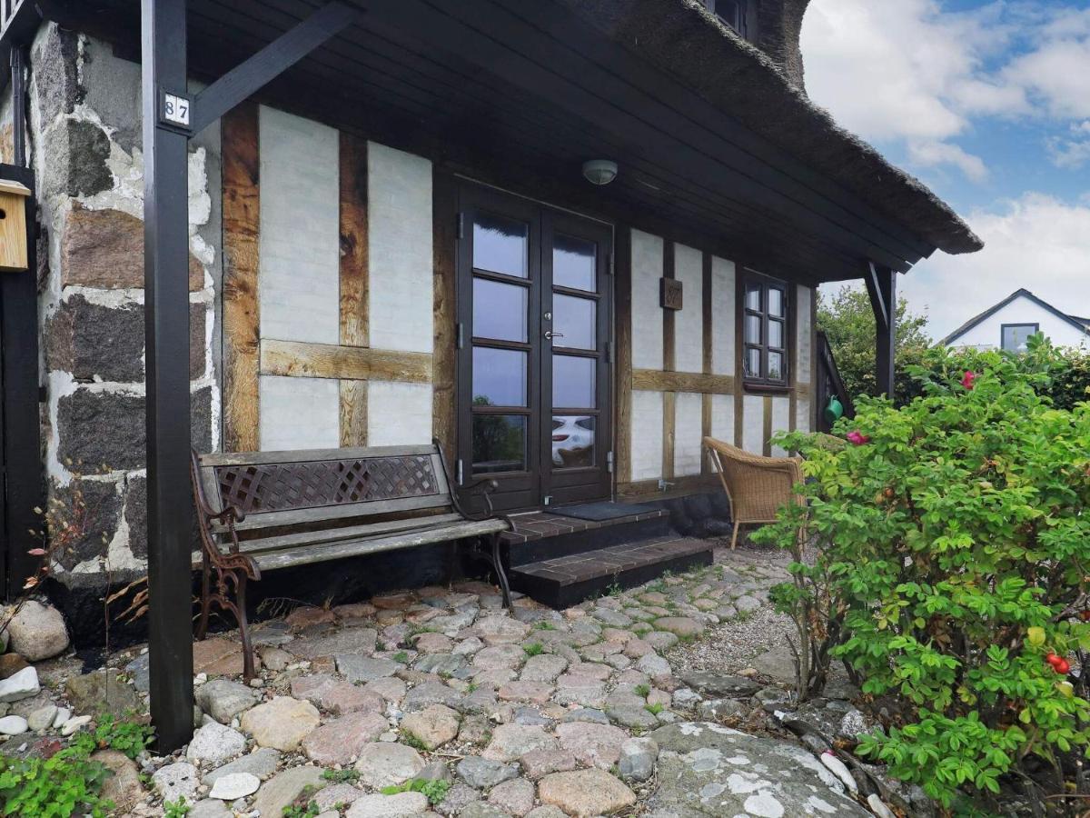 4 Person Holiday Home In Mesinge 외부 사진