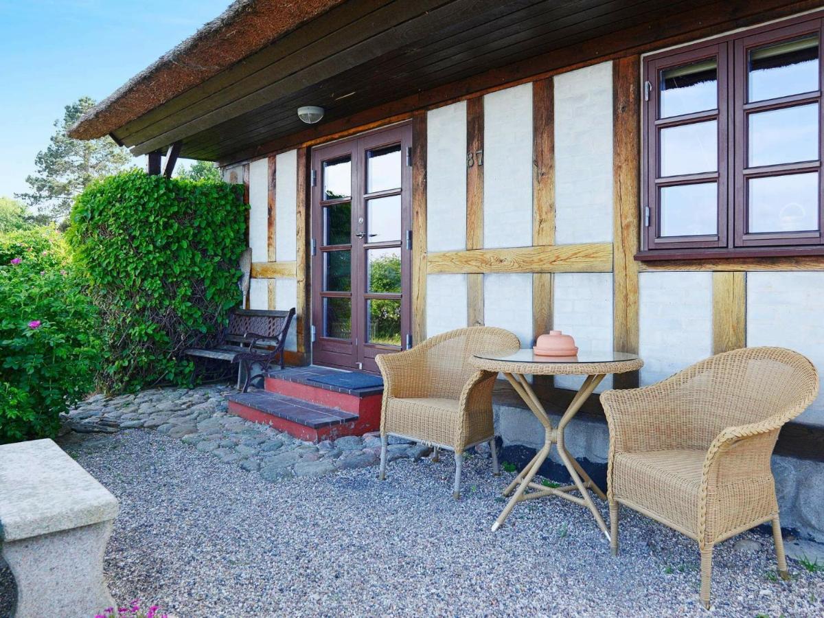 4 Person Holiday Home In Mesinge 외부 사진