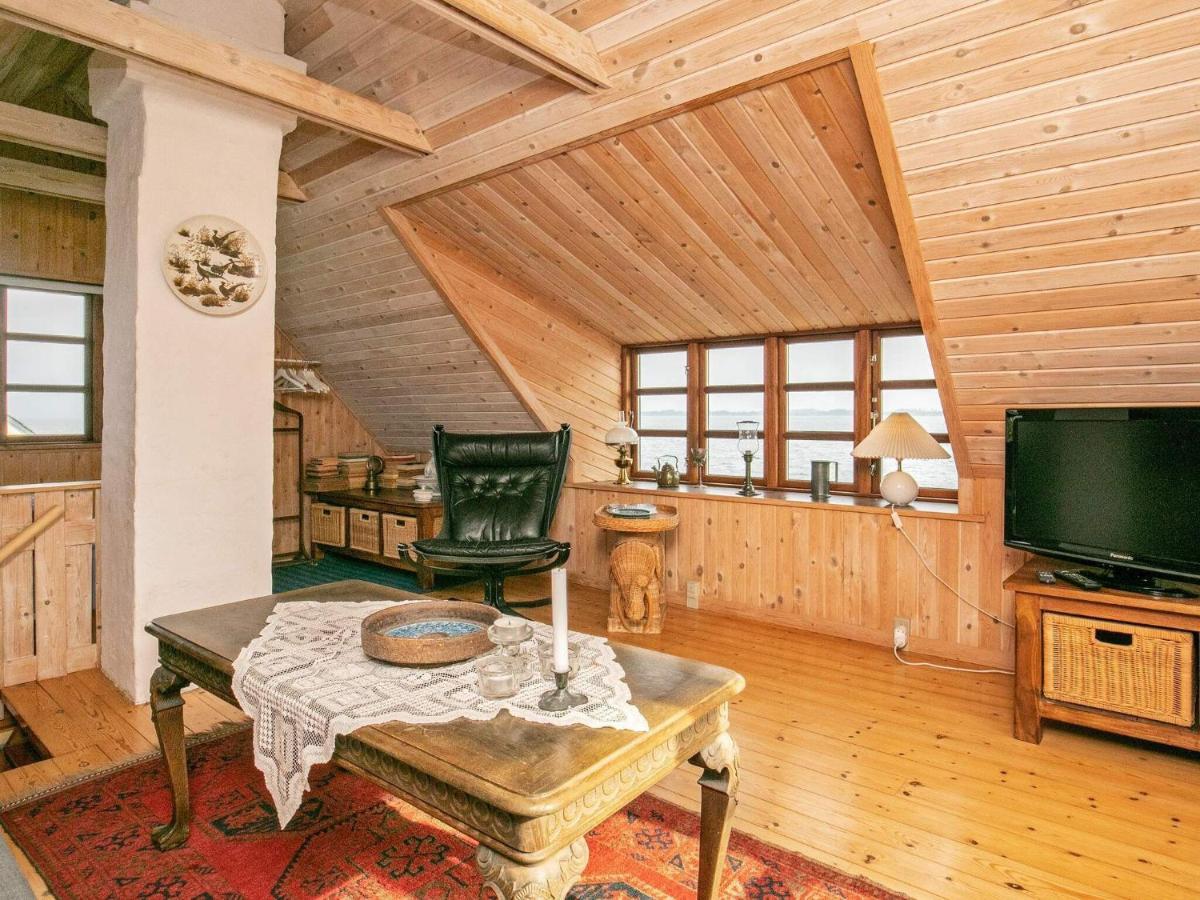 4 Person Holiday Home In Mesinge 외부 사진